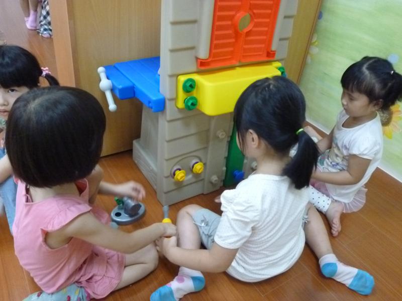 103.09.11體能室分享 (8).JPG