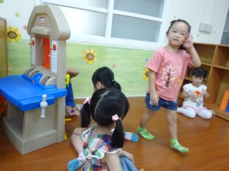 103.09.11體能室分享.JPG