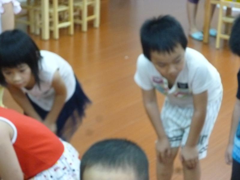 103.09.11體能室分享 (59).JPG