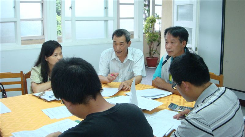 家長委員參與會議