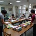 評選委員認真評選自然、鄉土、社會領域教科書