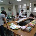 評選委員認真評選自然、鄉土、社會領域教科書