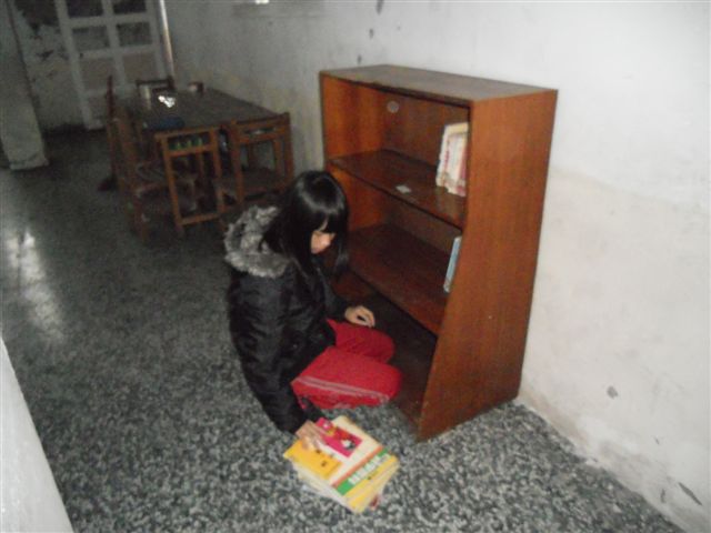 請學生自治市成員協助整理及建置閱讀學習角之圖書櫃