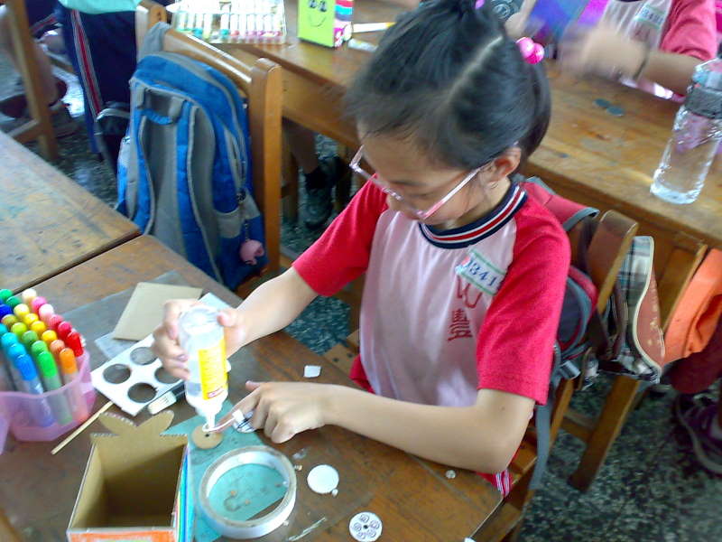 201206084835