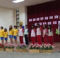 本校六位受獎同學上台接受表揚