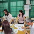 教務主任親自指導舊生常態編班作業