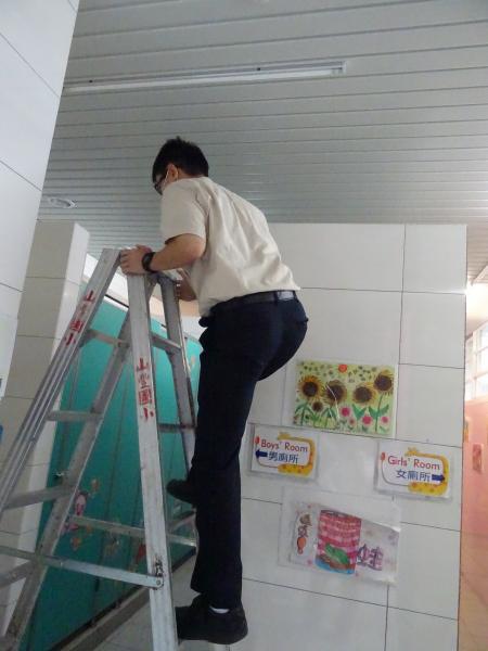 更換燈管照04