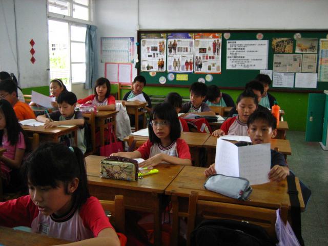 大家齊聲唸弟子規