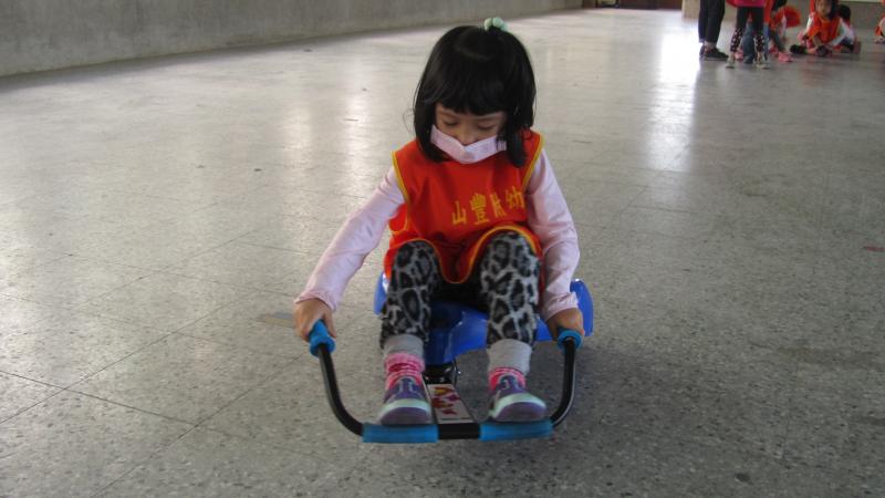 扭扭車練習 (11)