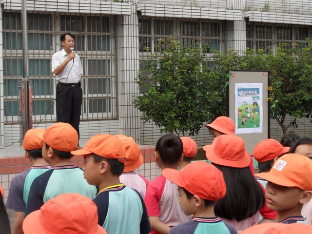 校長向全校師生宣導友善校園活動