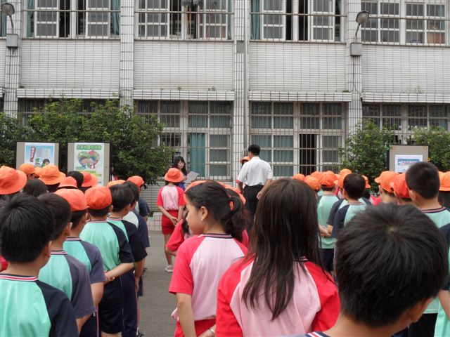 校長向全校師生宣導友善校園活動