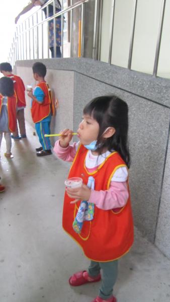 吹泡泡囉! (10)