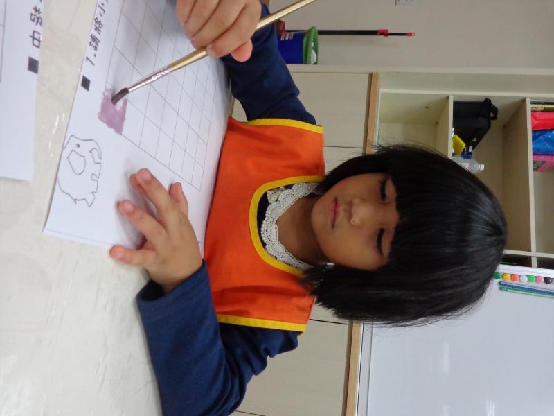 1041110艾瑪水彩混色遊戲 (36).JPG
