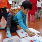 1041110艾瑪水彩混色遊戲 (76).JPG