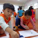 1041110艾瑪水彩混色遊戲 (81).JPG
