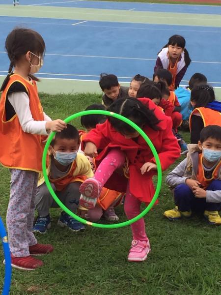 1041111體能遊戲鑽鑽呼拉圈 (1).jpg