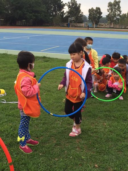 1041111體能遊戲鑽鑽呼拉圈 (25).jpg
