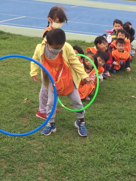 1041111體能遊戲鑽鑽呼拉圈 (26).jpg